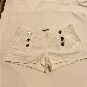 express white size 6 shorts